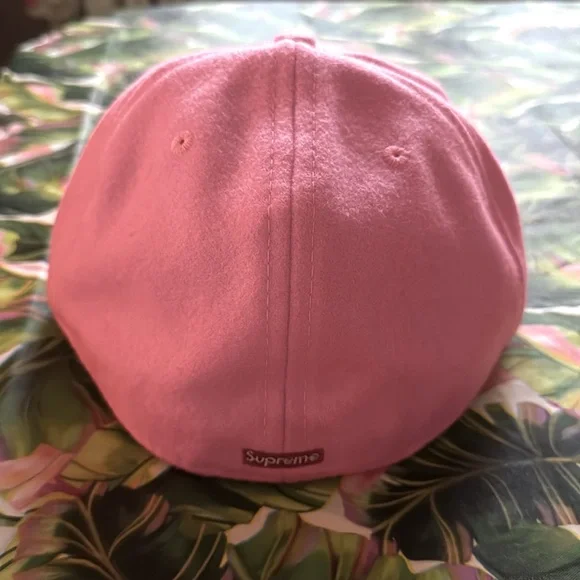 Ebbets X Supreme - Picture 2 of 3